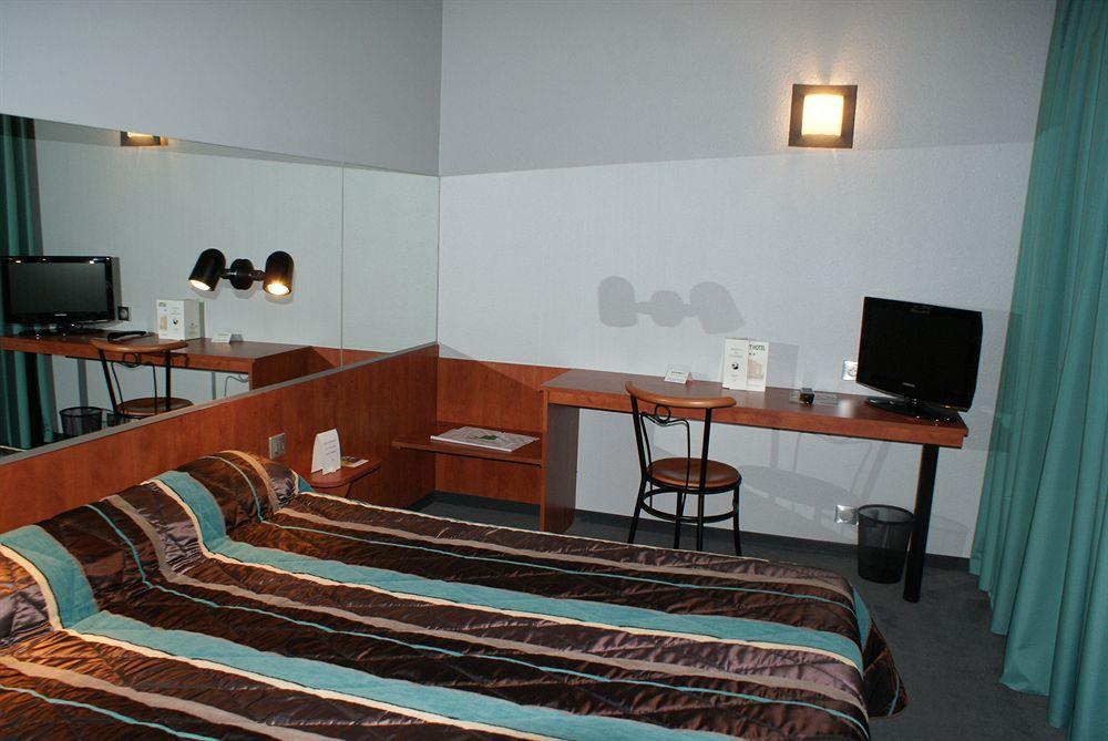 Inter-Hotel Toulouse Aeroport Бланьяк Экстерьер фото