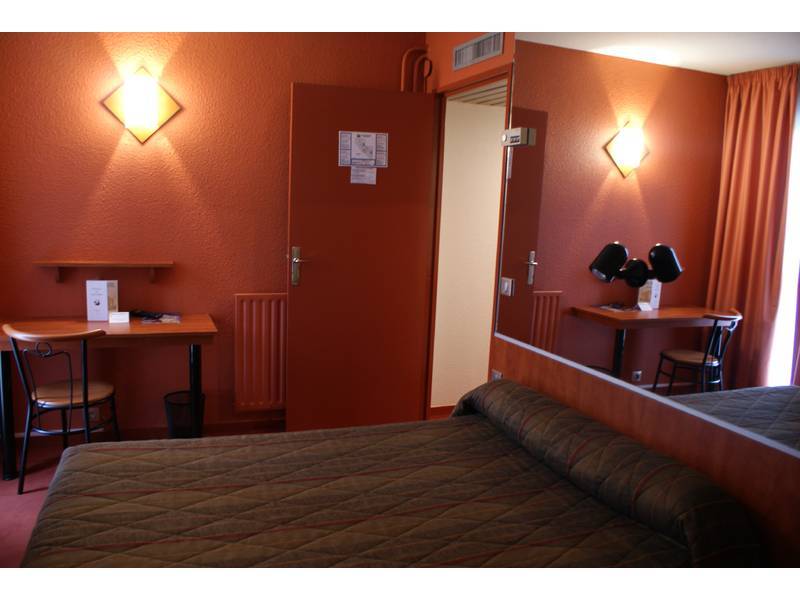 Inter-Hotel Toulouse Aeroport Бланьяк Экстерьер фото